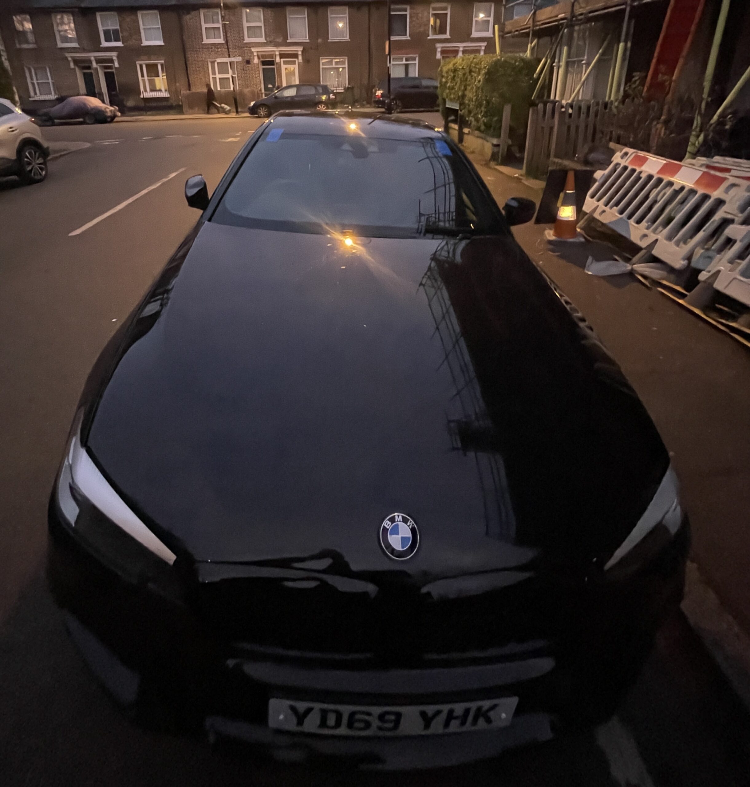 Windscreen replacement work