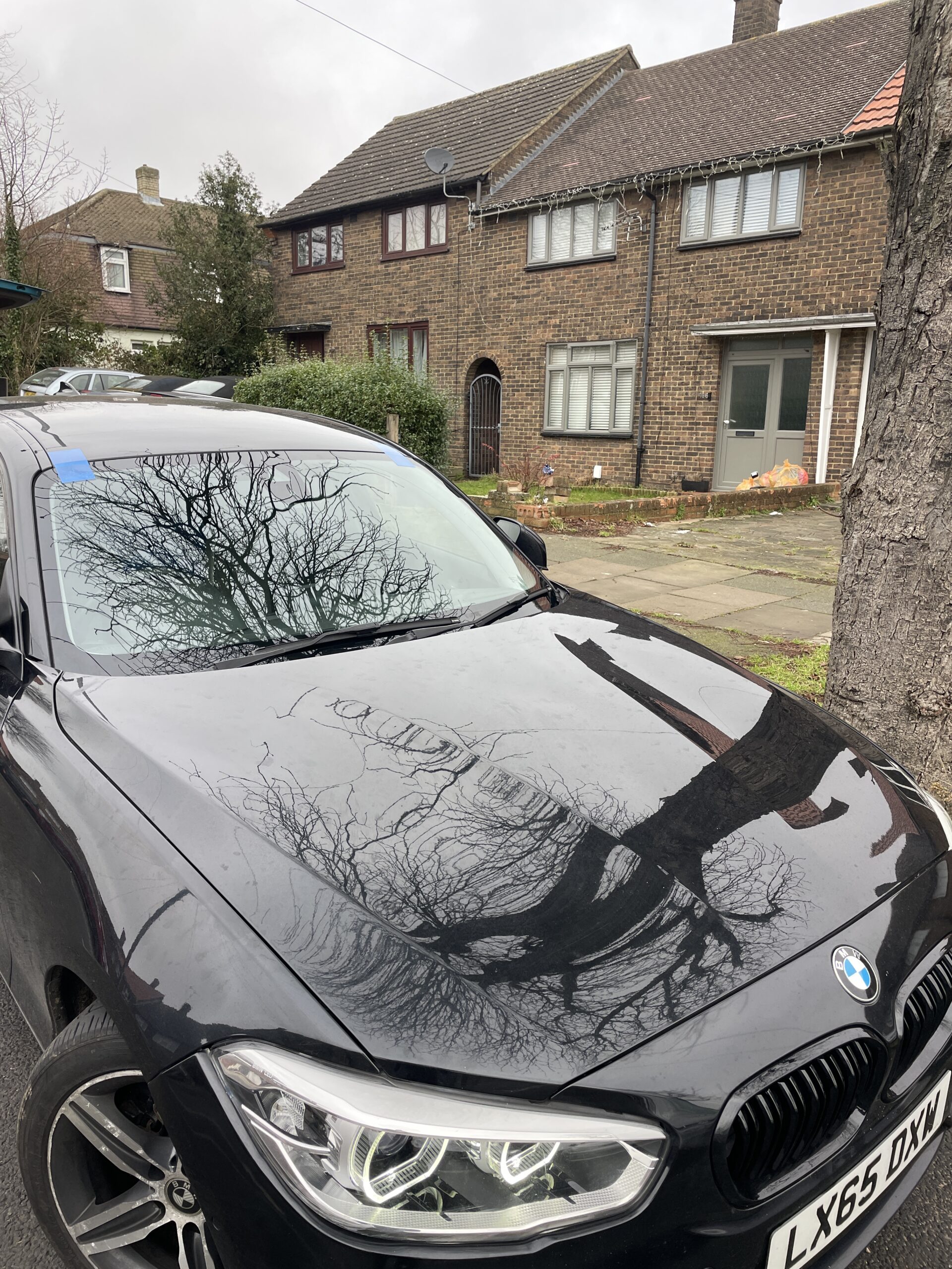 Windscreen replacement work